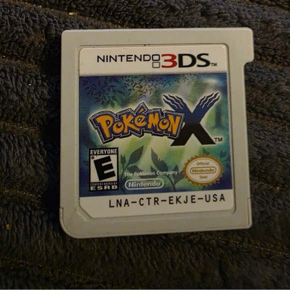 Nintendo 3DS Pokémon X Game Cartridge - White